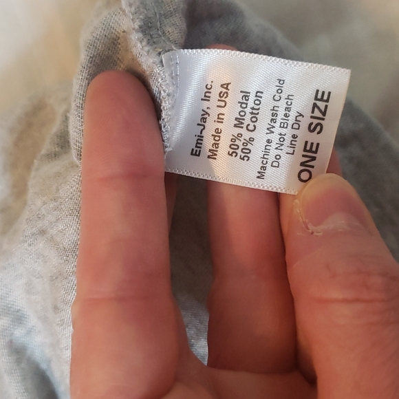 Emi Jay | Raising The Barre Muscle Tank in Green and Gray | OS | Gently Used - Picture 5 of 13